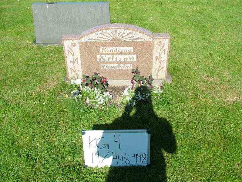 Hautatunnus: 4 14-G   446-448