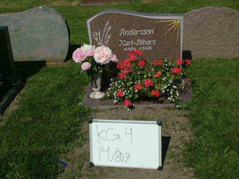 Gravnummer: 4 14-G   807