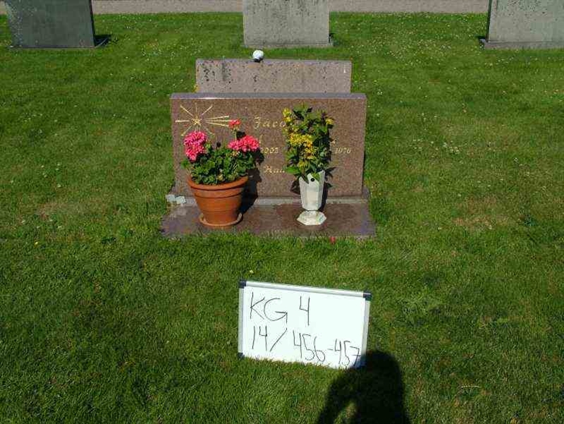 Hautatunnus: 4 14-G   456-457