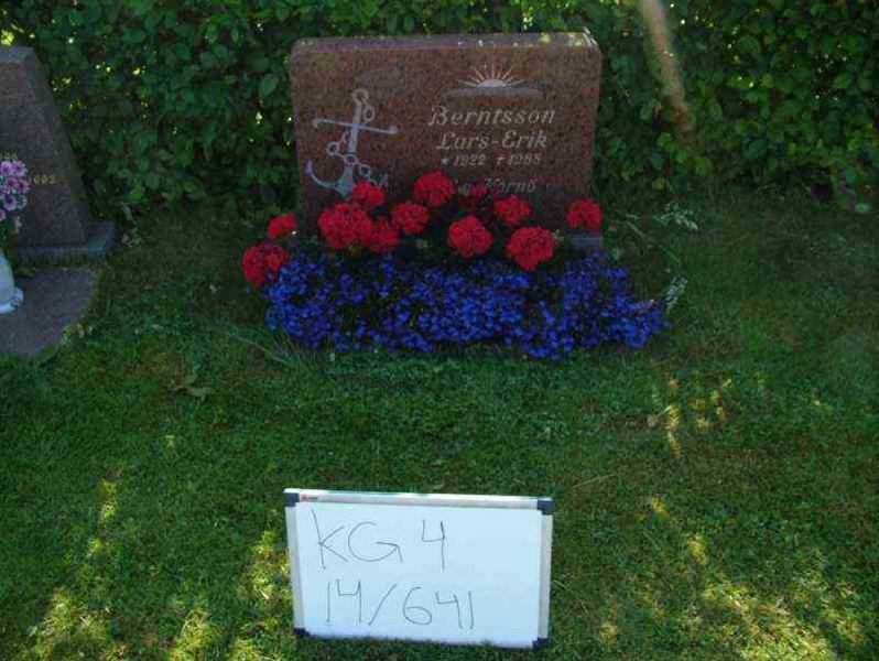 Hautatunnus: 4 14-G   641