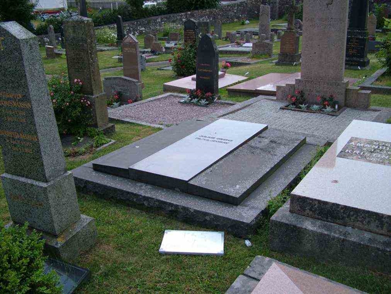 Gravnummer: 5    92-2