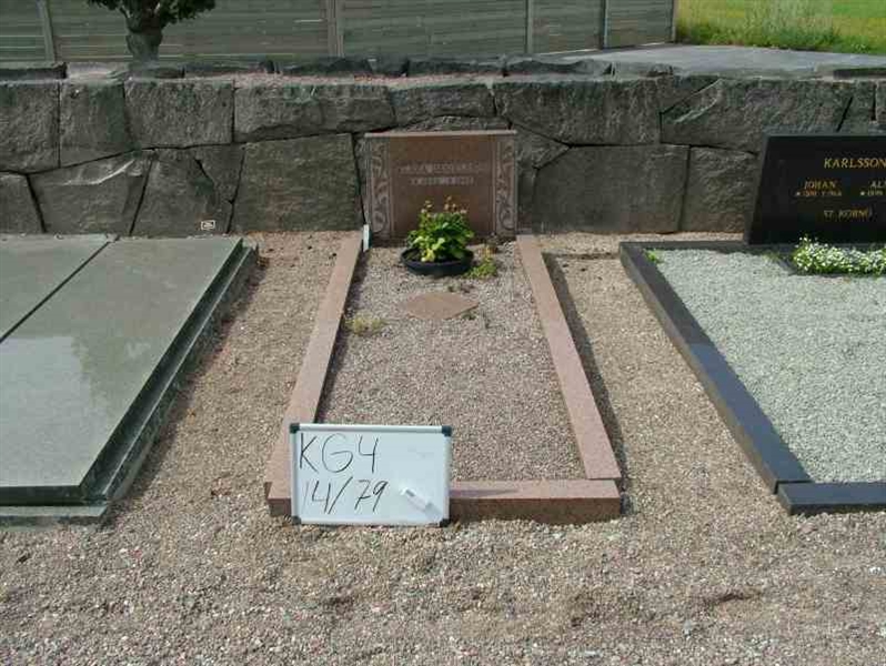 Hautatunnus: 4 14-R    79