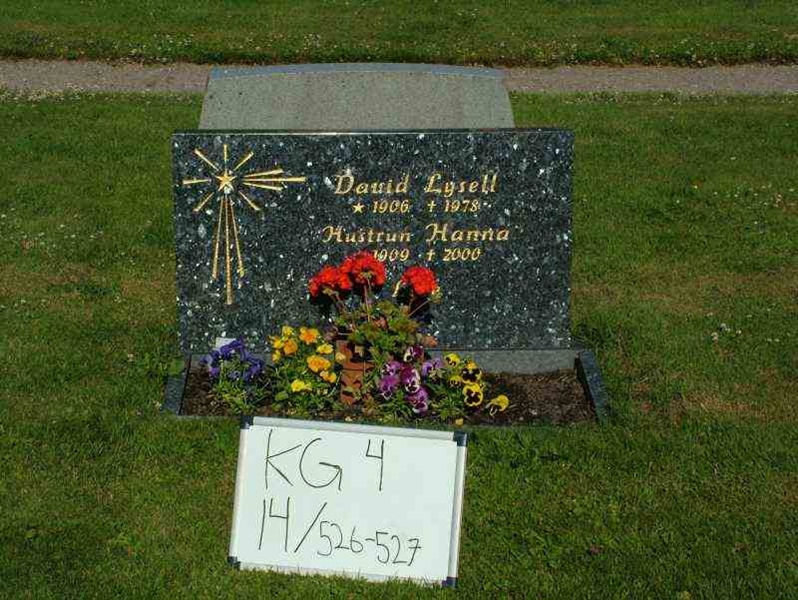 Hautatunnus: 4 14-G   526-527