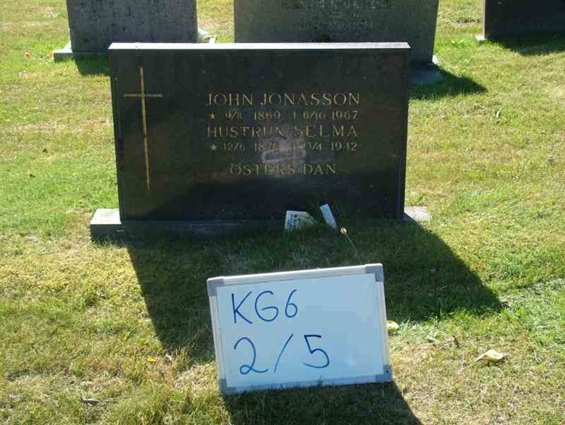 Grave number: 6 02     5-2