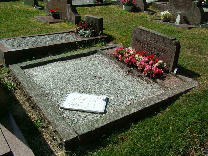 Gravnummer: 7 02   113-2