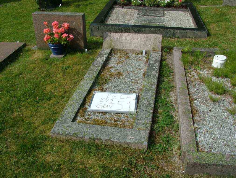 Hautatunnus: 7 02    51-1