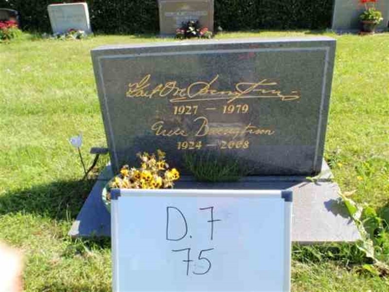 Gravnummer: 3 07    75