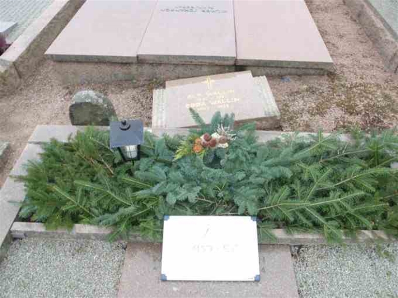 Gravnummer: 2   957-958