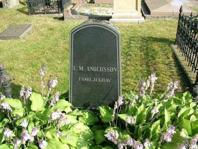 Gravnummer: 9 01    72-73