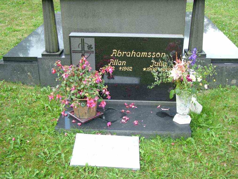 Gravnummer: 7 05    51-2