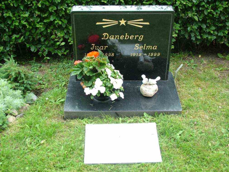 Gravnummer: 7 09   102