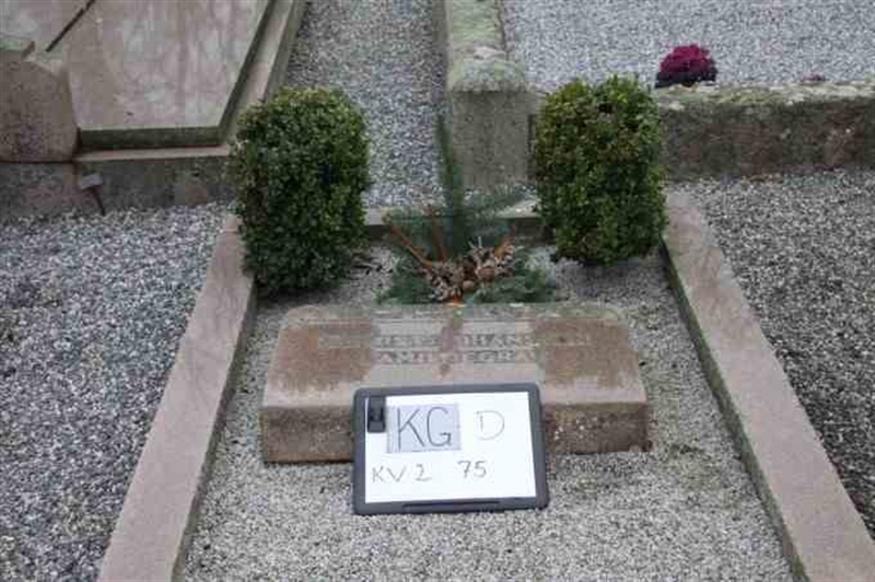 Hautatunnus: 3 02    75