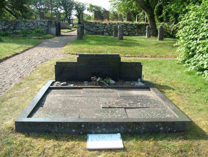 Grave number: 9 02    29-30