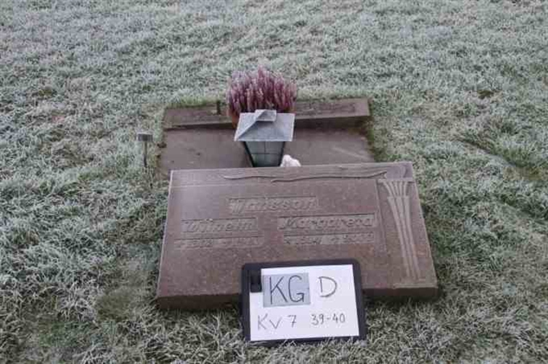 Gravnummer: 3 07    39-40