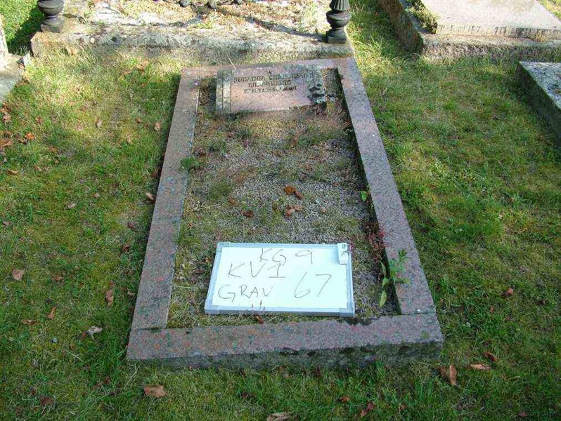 Grave number: 9 01    67