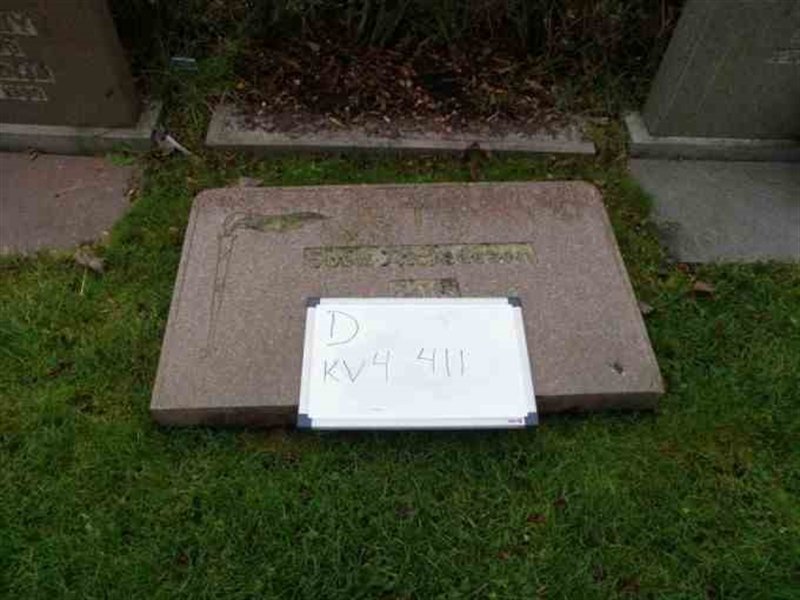 Hautatunnus: 3 04   411