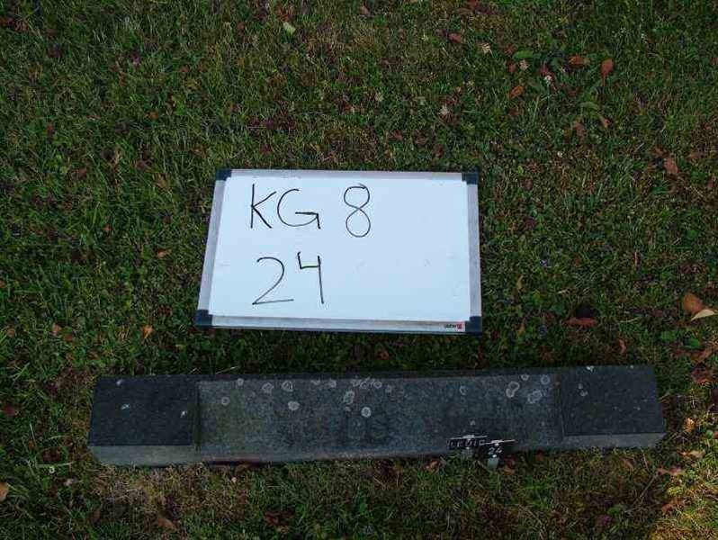 Hautatunnus: 8    24