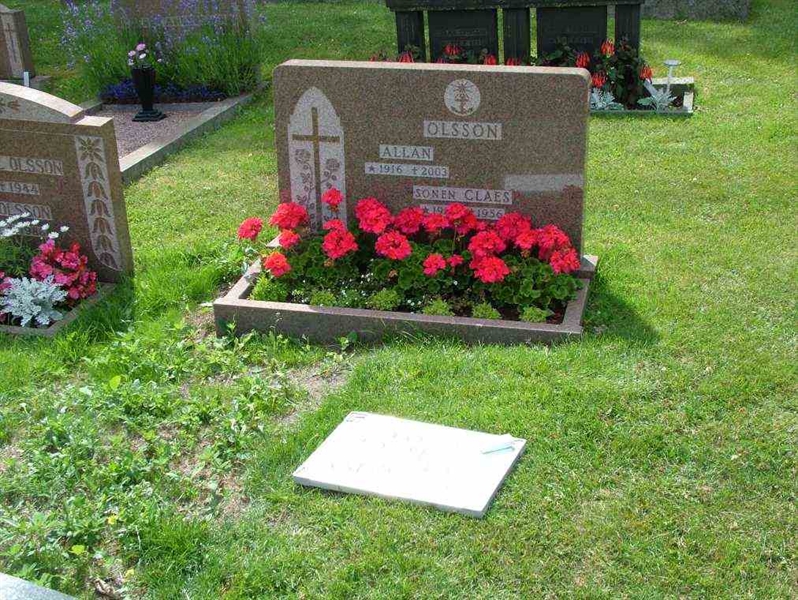 Gravnummer: 7 04    48-1