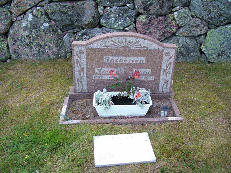 Hautatunnus: 9 02    37-38