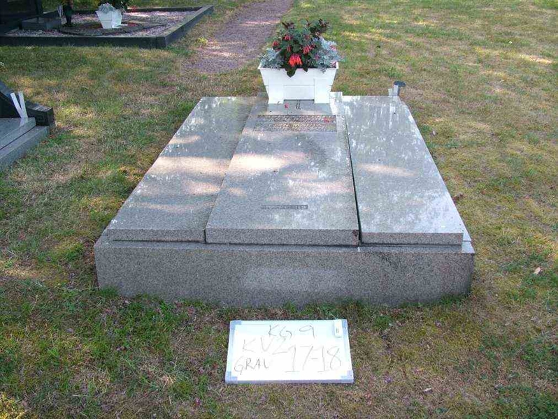 Gravnummer: 9 02    17-18