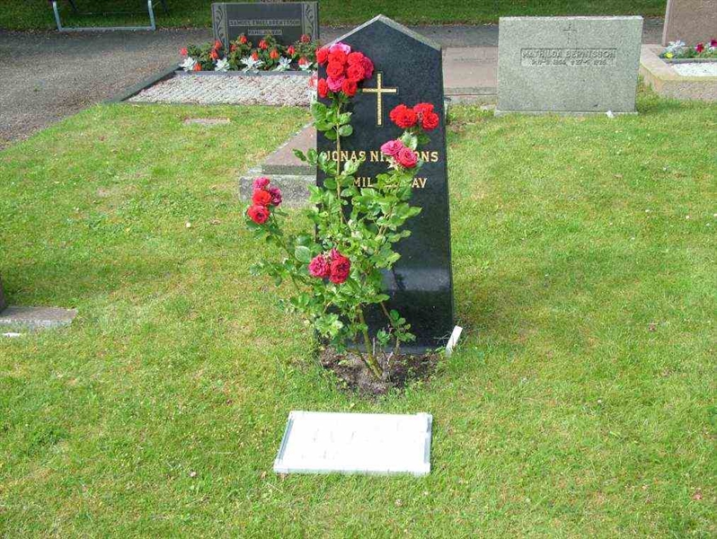 Hautatunnus: 7 02    37-2