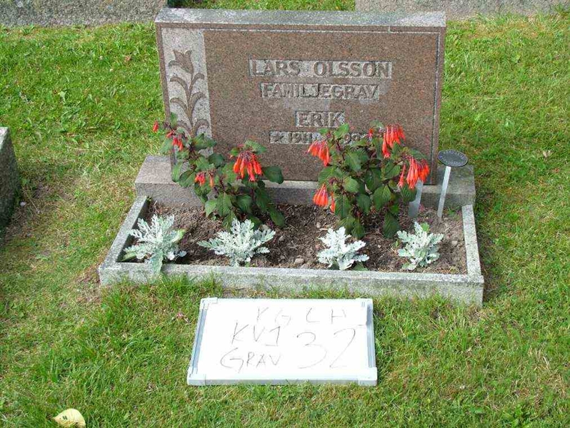 Hautatunnus: 7 02    32-2