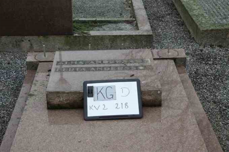 Gravnummer: 3 02   218