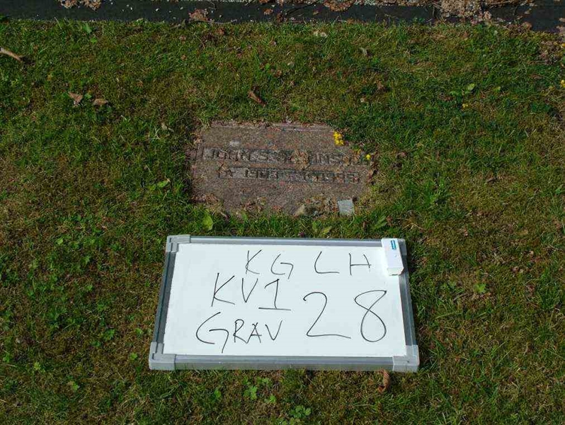 Hautatunnus: 7 02    28-1