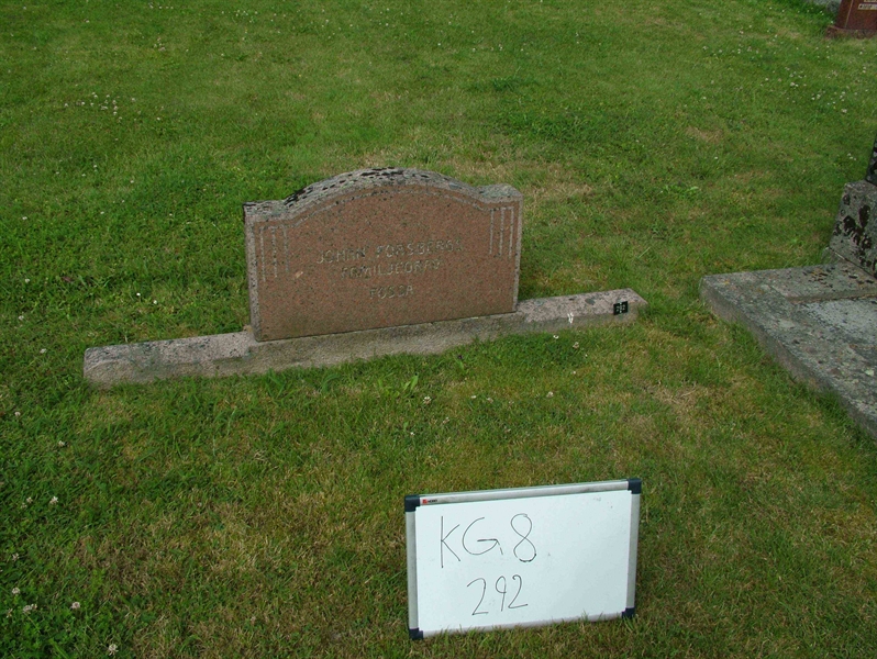 Grave number: 8   292-2