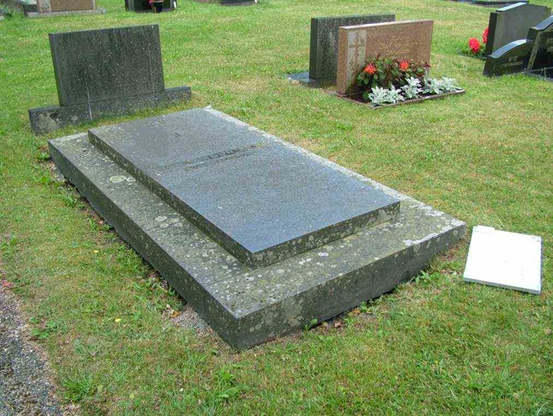 Gravnummer: 7 05    44-1