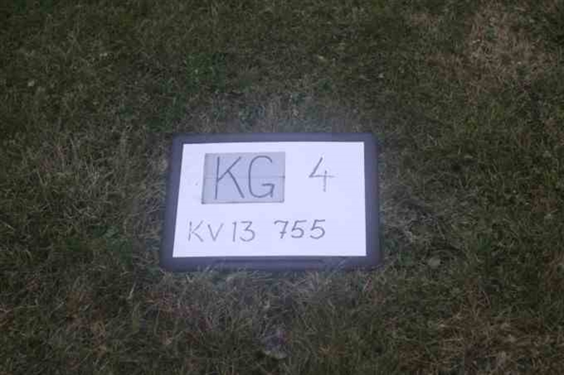 Hautatunnus: 4 13   755