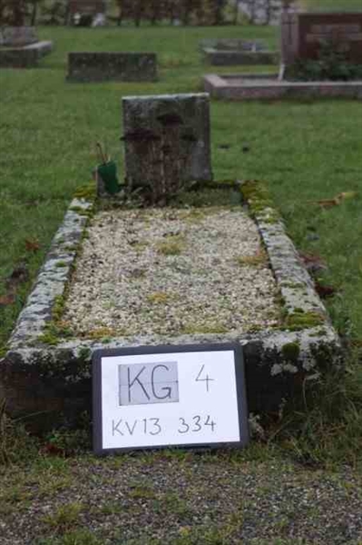 Hautatunnus: 4 13   334