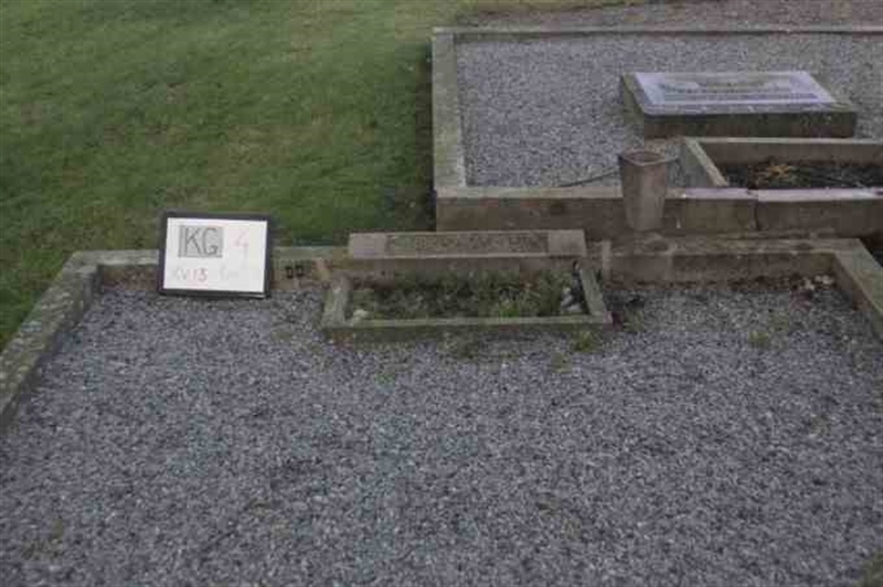 Hautatunnus: 4 13   669-670