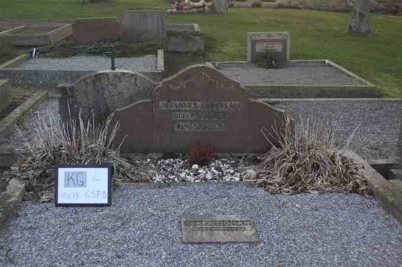 Hautatunnus: 4 13   657-658