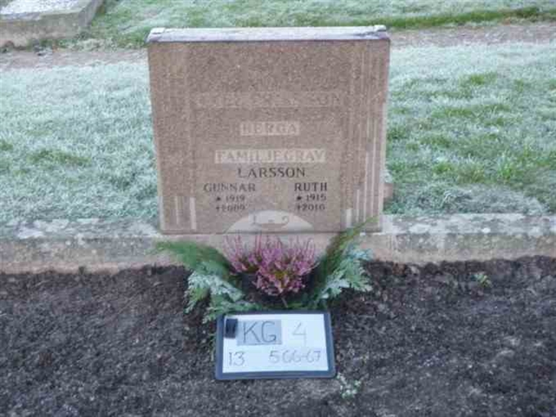 Gravnummer: 4 13   566-567