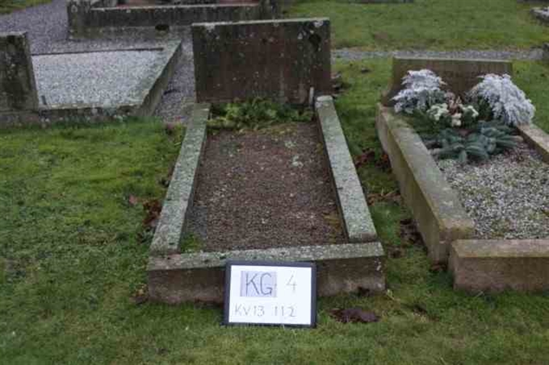 Hautatunnus: 4 13   112