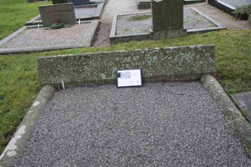 Grave number: 4 11   383-384