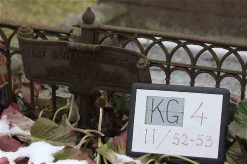 Hautatunnus: 4 11    52-53