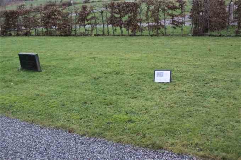 Hautatunnus: 4 13   182