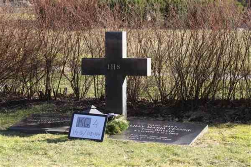 Hautatunnus: 4 14-G   113-114