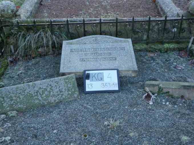 Hautatunnus: 4 13   353-354