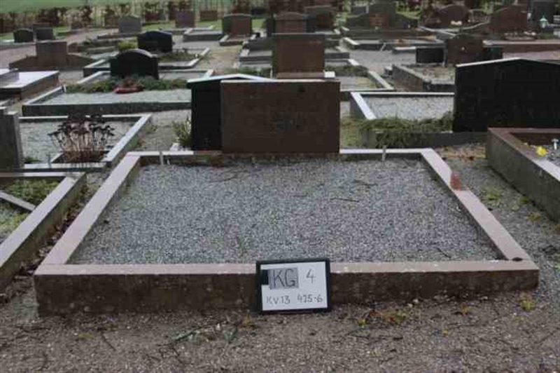 Gravnummer: 4 13   425-426