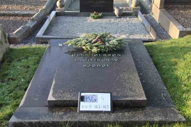 Hautatunnus: 4 11   162-163