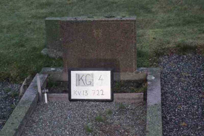 Gravnummer: 4 13   722