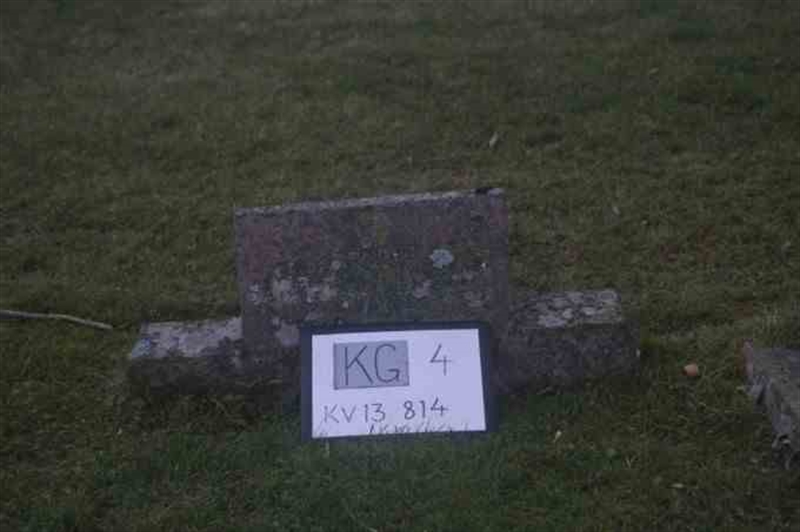 Hautatunnus: 4 13   814