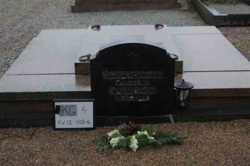 Hautatunnus: 4 13   455-456