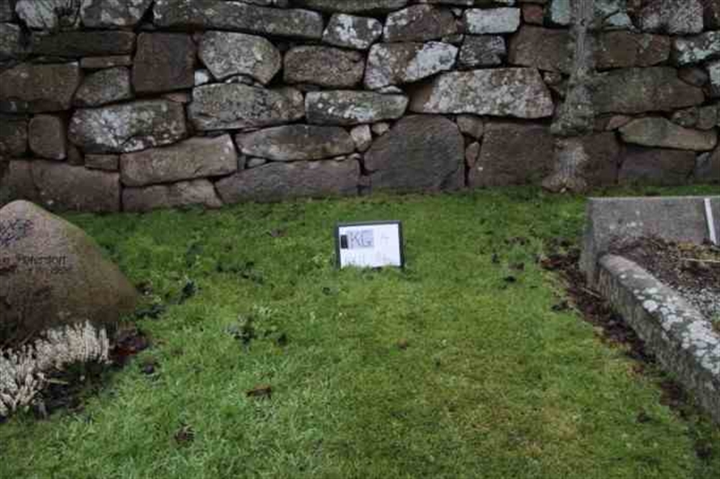 Hautatunnus: 4 12    86