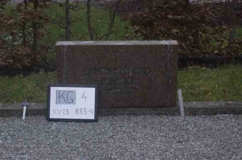 Hautatunnus: 4 13   883-884