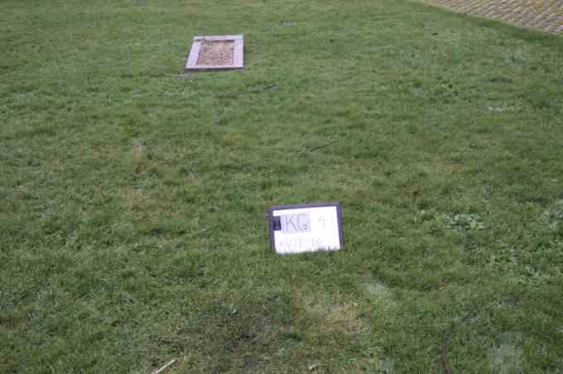 Hautatunnus: 4 12    16