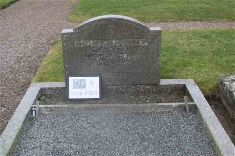 Hautatunnus: 4 13   558-559